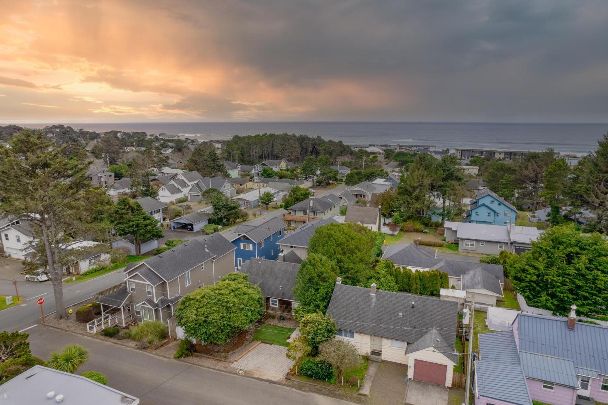 Just Beachy Lincoln City Exterior photo